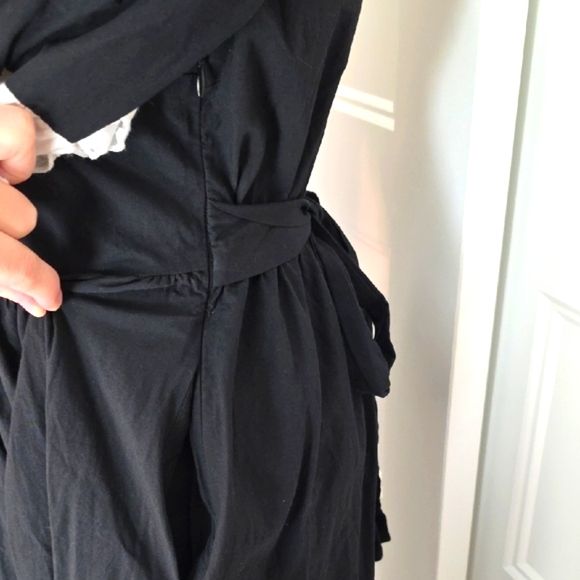 Scarlett Darkness Black and White Lace-Up Long Sleeve Dress - Picture 5 of 8